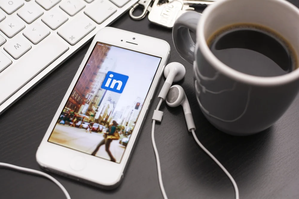 How To Use LinkedIn For Business And Marketing?