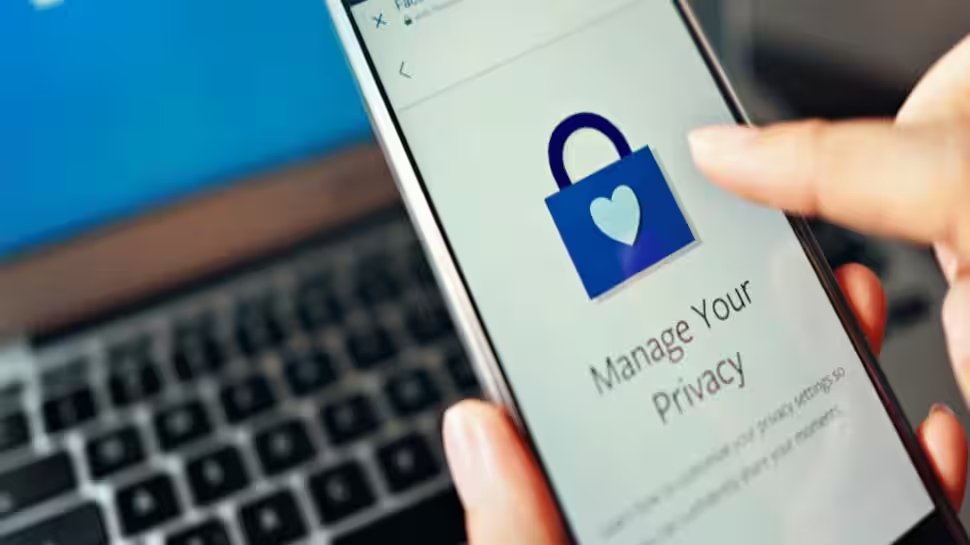 How to Manage Your Privacy on Facebook Without Locking Your Profile?